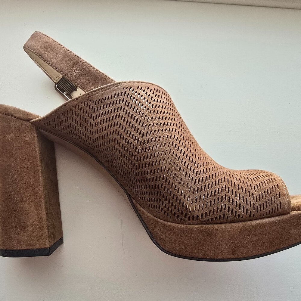 Vince Camuto Jensaya Perforated Platform Slingback Peep Toe Sandal - Picture 2 of 9
